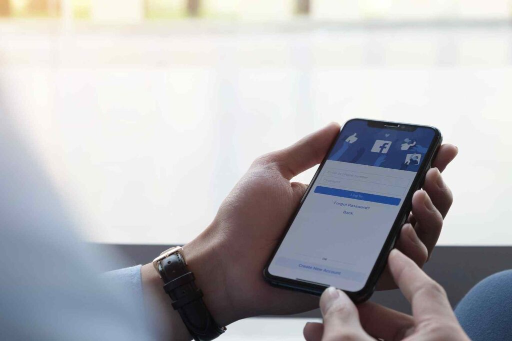 how to download facebook story with music
